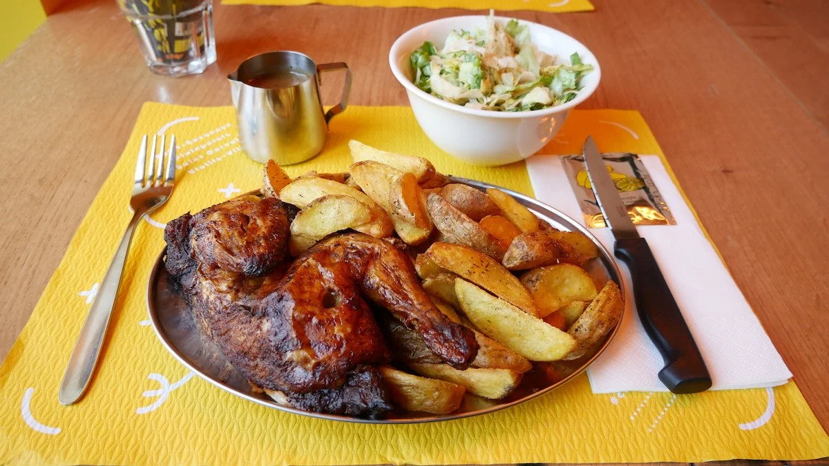 Chez ma Cousine — chicken and fries